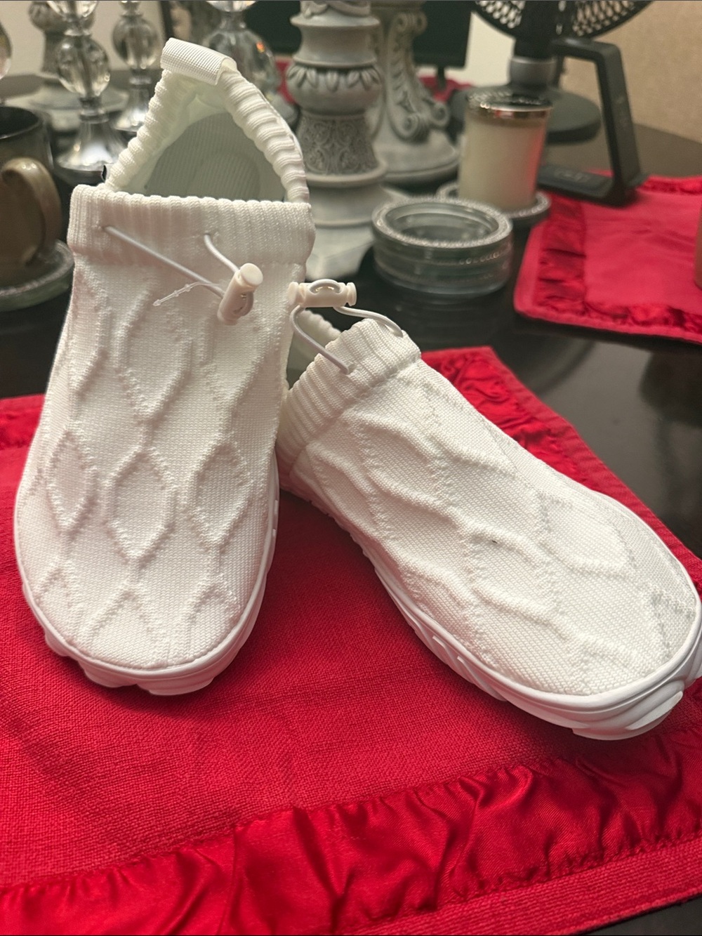 NIMBAO Women’s White Slip-On Knit Sneakers - Lightweight Comfort Sz 39